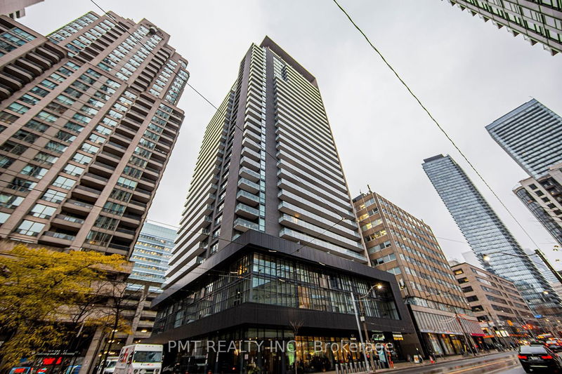 home for lease on 606-770 Bay Street
