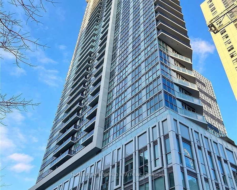 home for lease on 413-77 Mutual Street