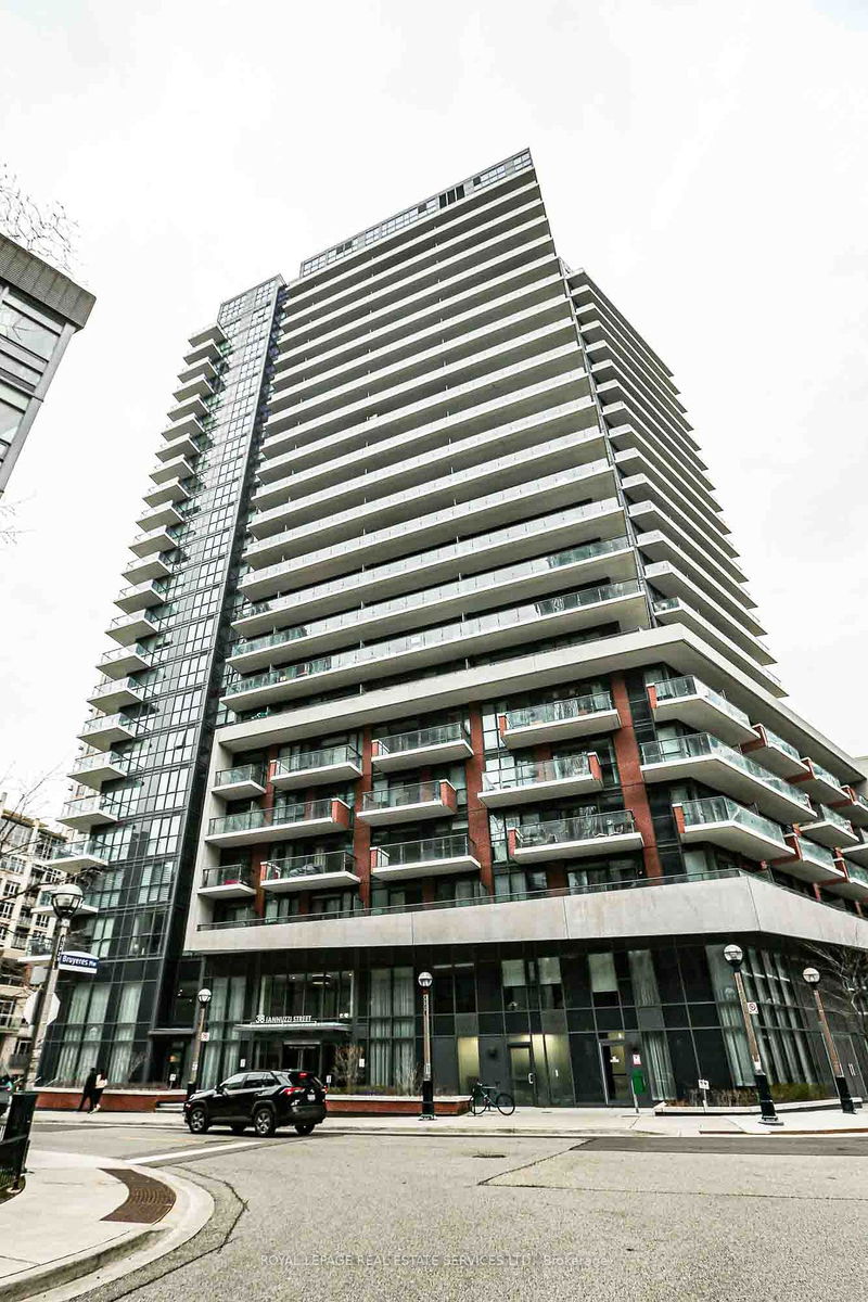 home for lease on 1004-38 Iannuzzi Street