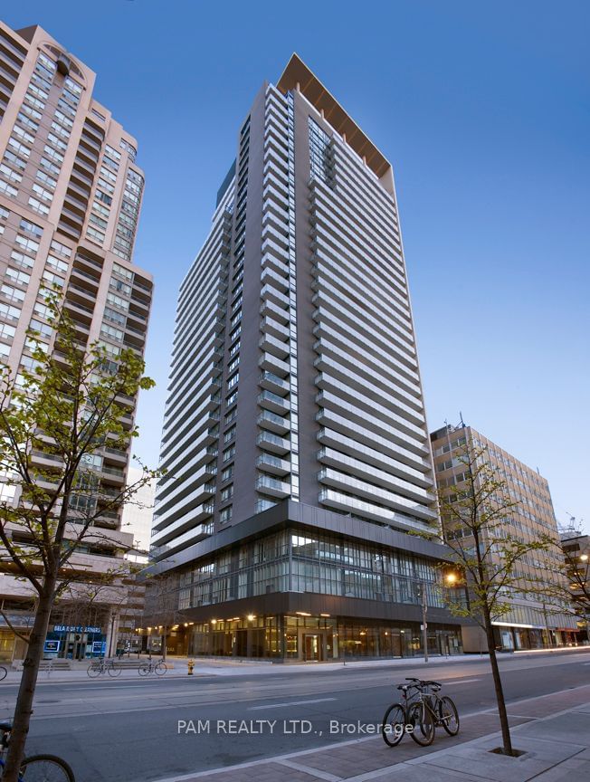 home for lease on 1705-770 Bay Street