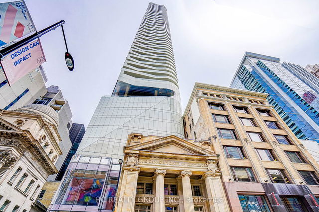 4011 - 197 Yonge Street