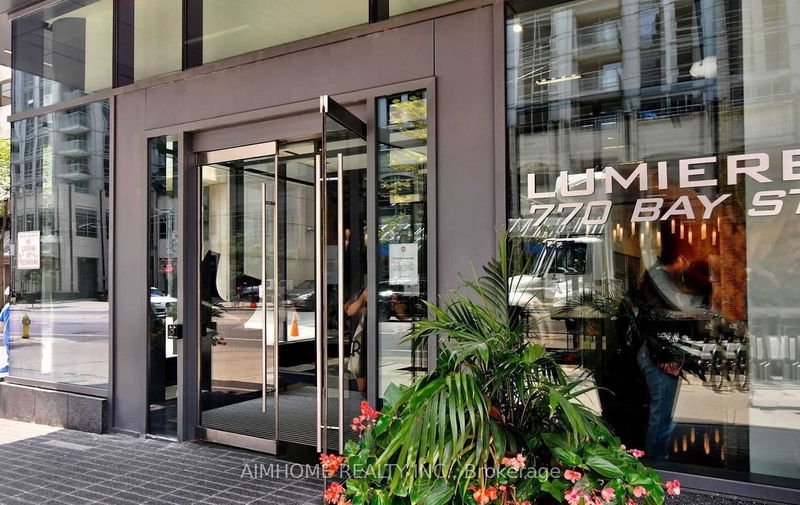 home for lease on 801-770 Bay Street