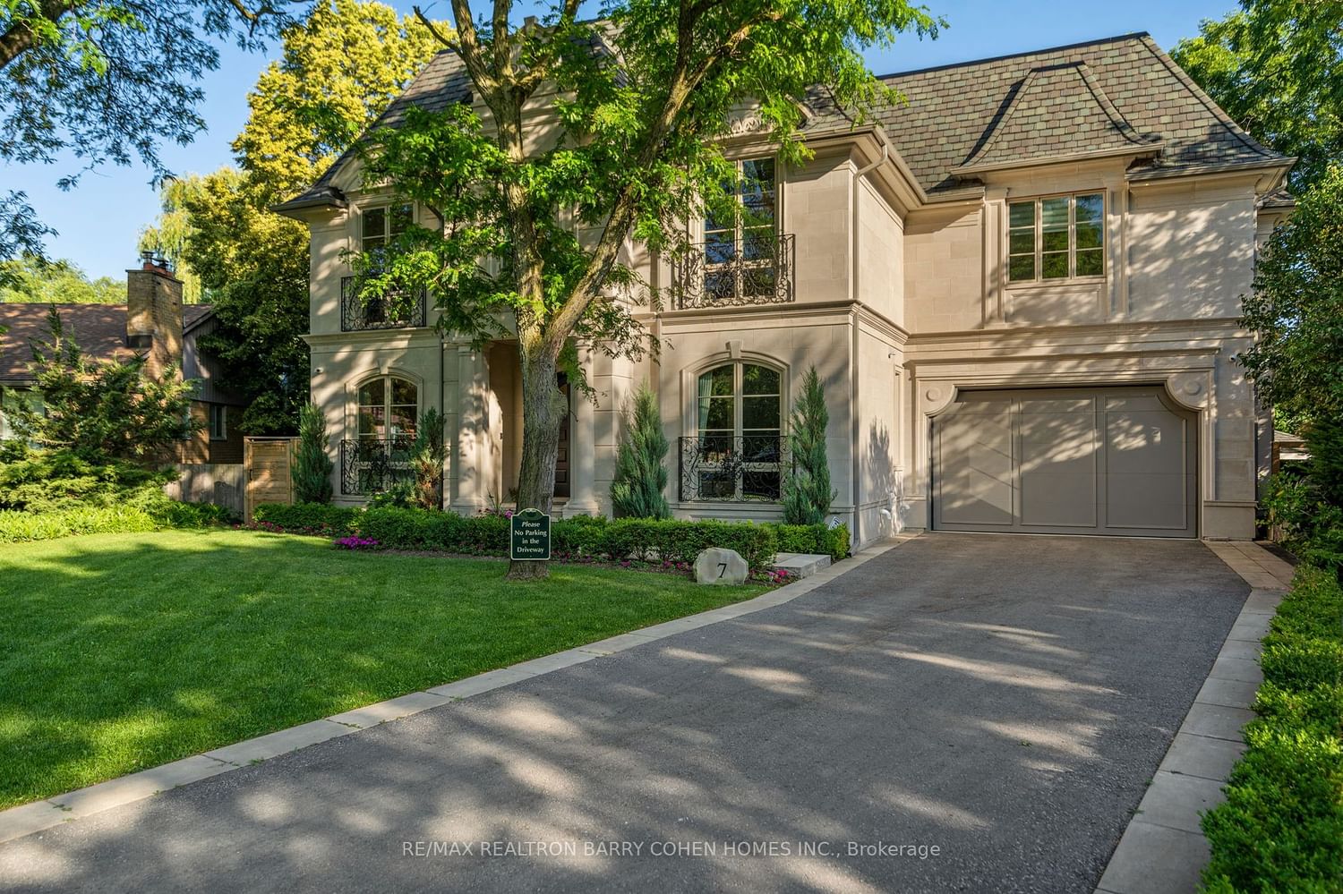 Listing Image 0