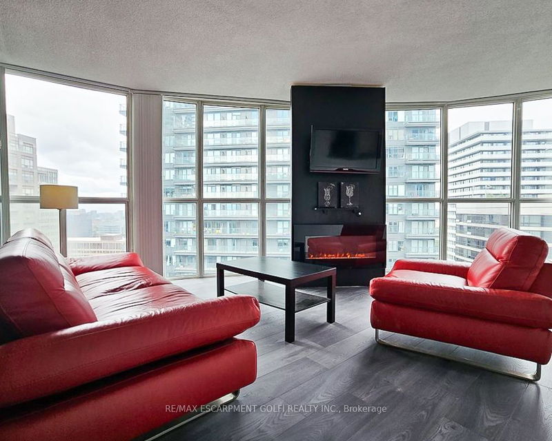 home for lease on 2803-24 Wellesley Street W