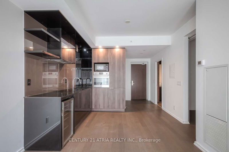 home for lease on 2508-70 Temperance Street