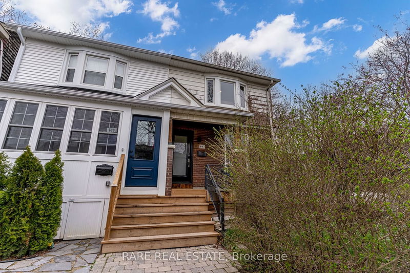 home for lease on 897 Manning Avenue