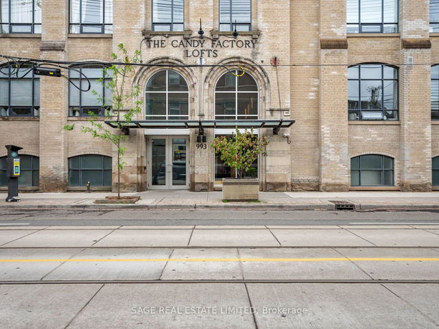 317 - 993 Queen Street W