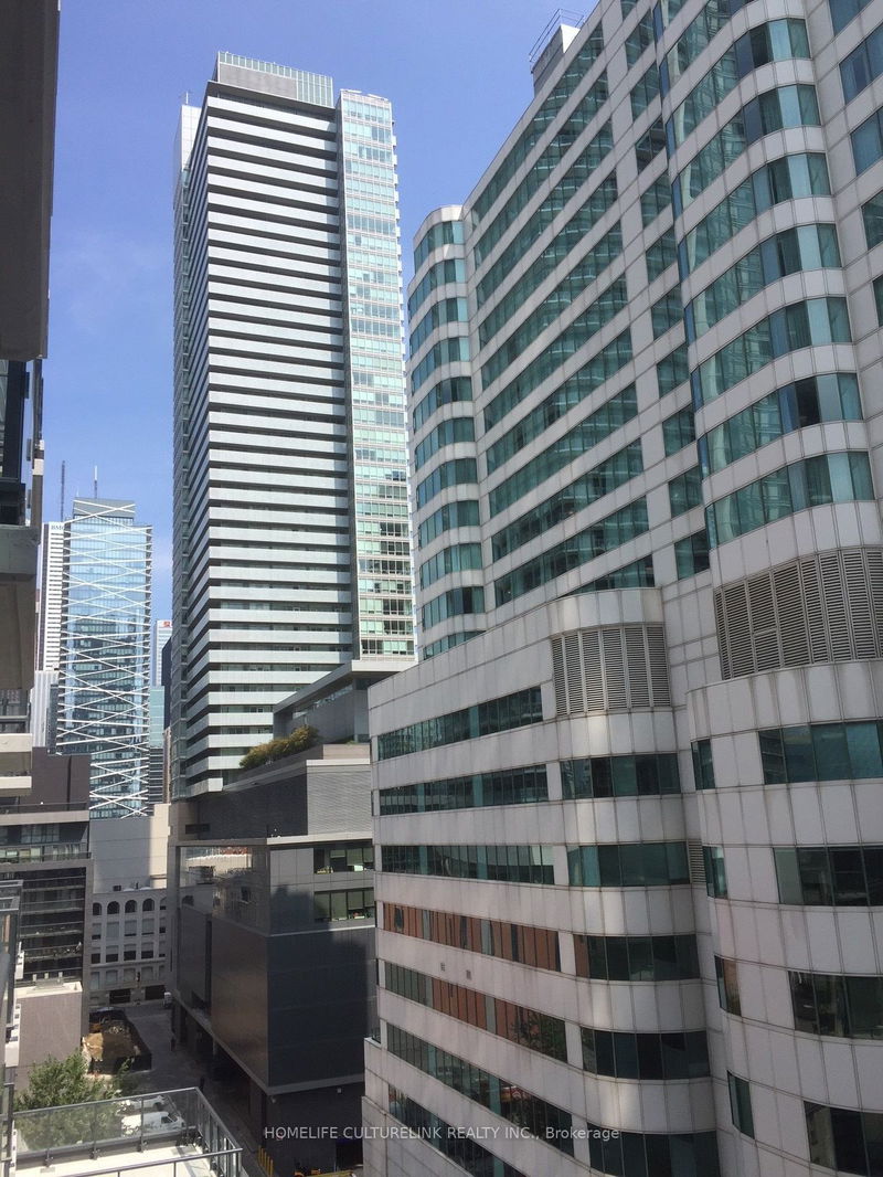home for lease on 801-87 Peter Street