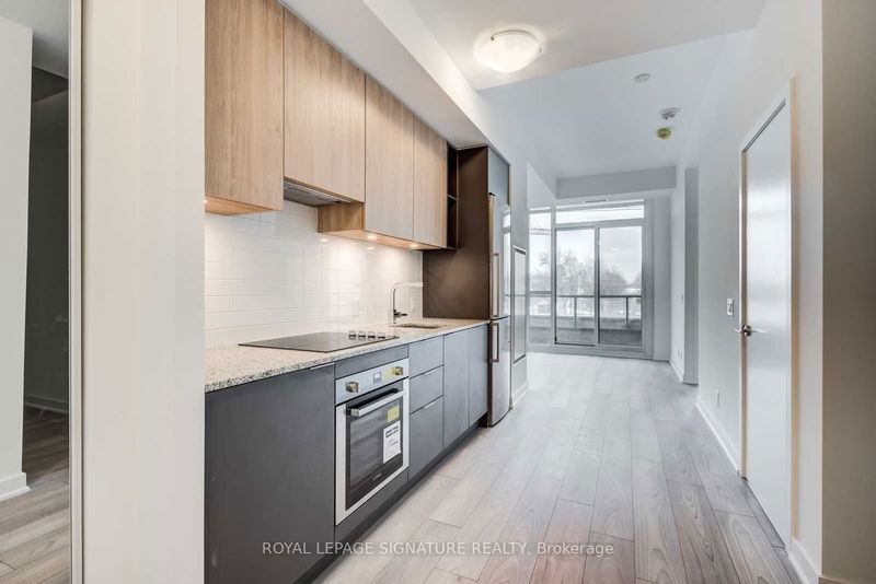 home for lease on 307-120 Parliament Street