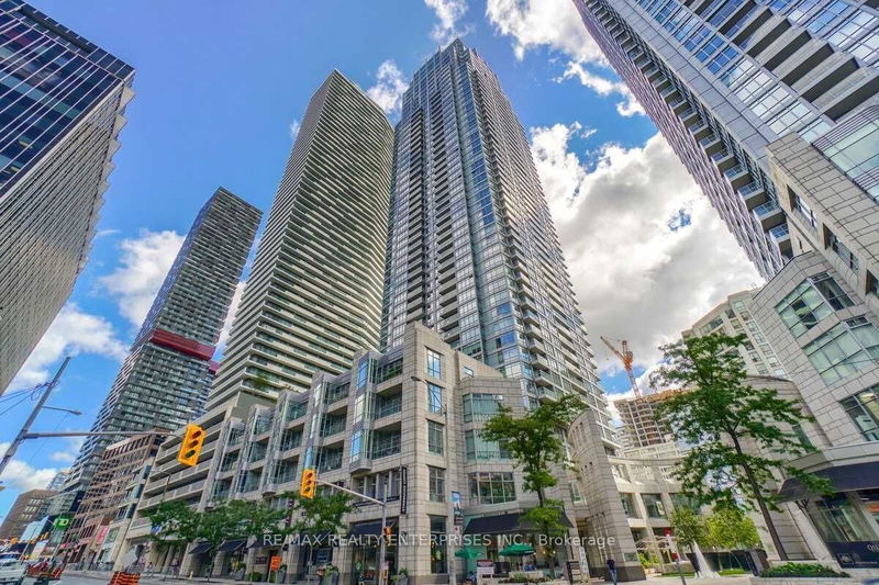 home for lease on 712-2191 Yonge Street
