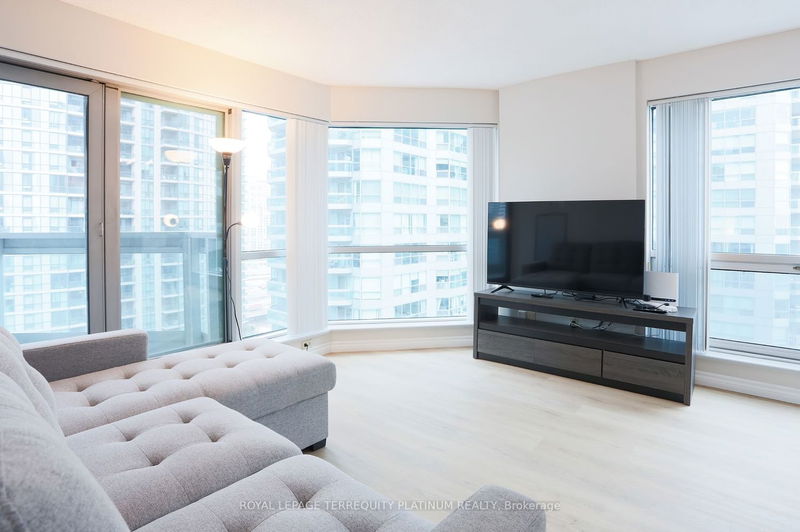 home for lease on 1911-10 Queens Quay W