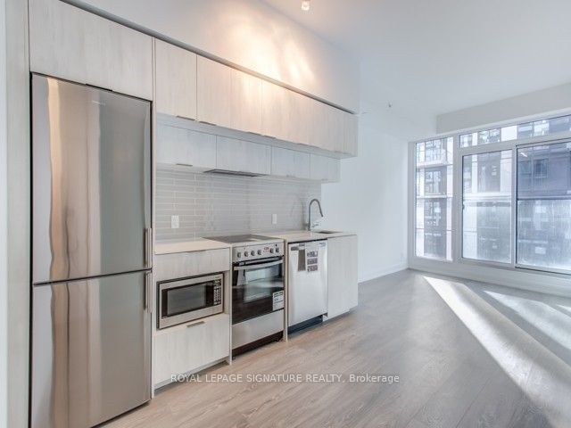 home for lease on 3201-181 Dundas Street E