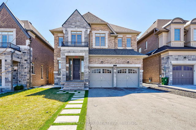 32 Queen Magdalene Place