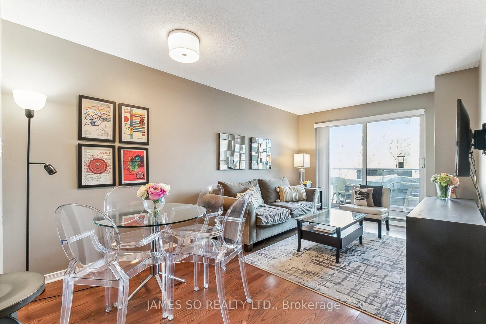 Listing Image 9