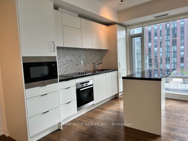 home for lease on 1209-21 Widmer Street