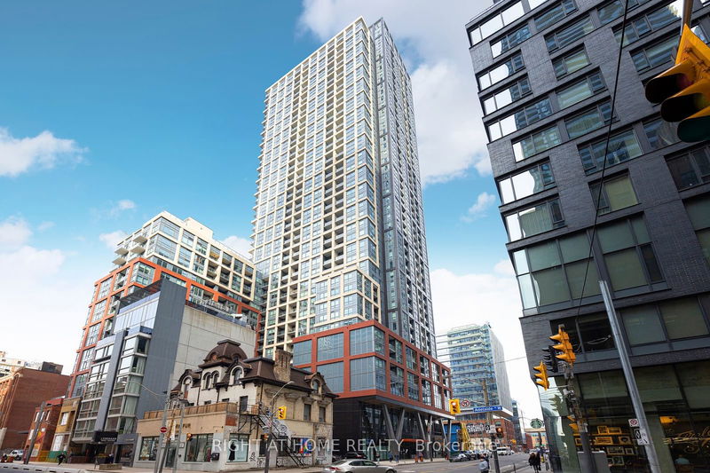 home for sale on 303-108 Peter Street