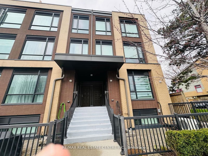 home for lease on 321-639 Lawrence Avenue W