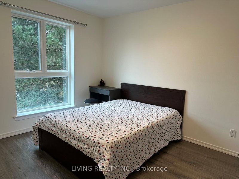 32 Scenic Mill Way, Toronto, M2L 1S5 | Image 2
