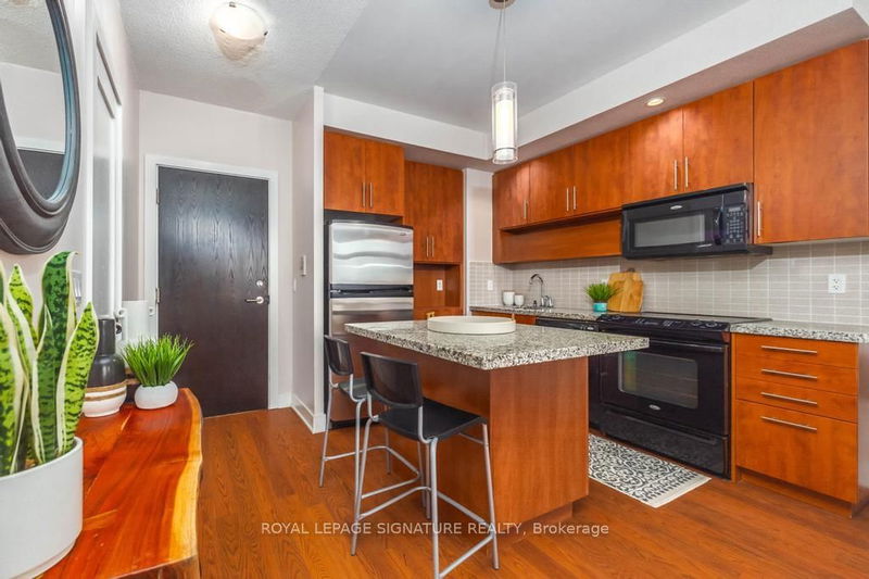 home for lease on 2705-120 Homewood Avenue
