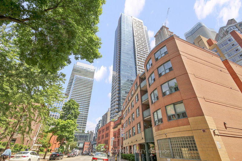 home for lease on 306-5 St Joseph Street