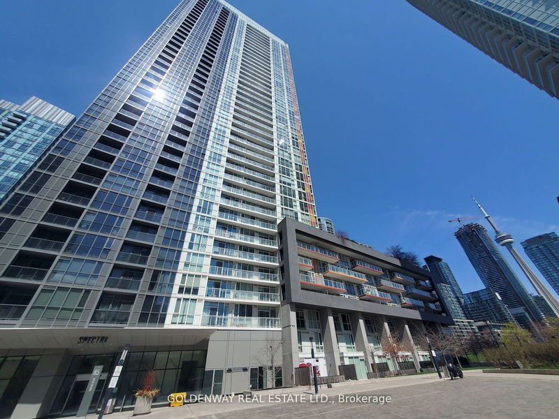 home for lease on 325-85 Queens Wharf Road