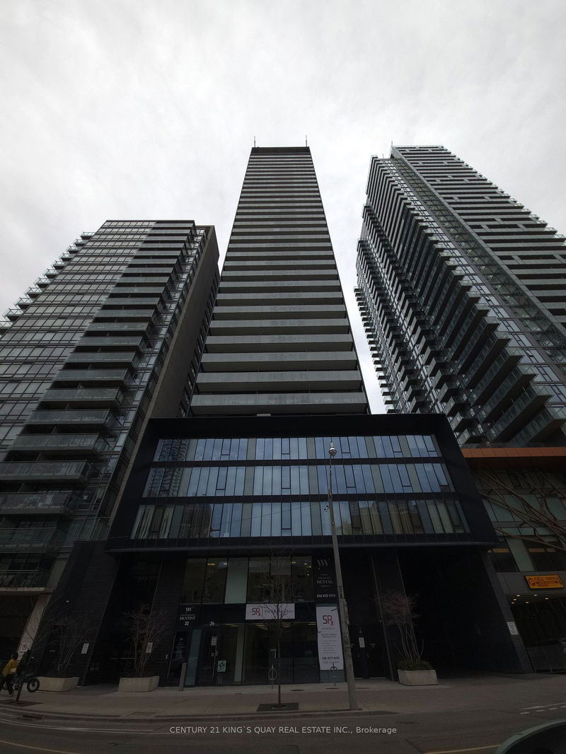 home for lease on 707-28 Wellesley Street E