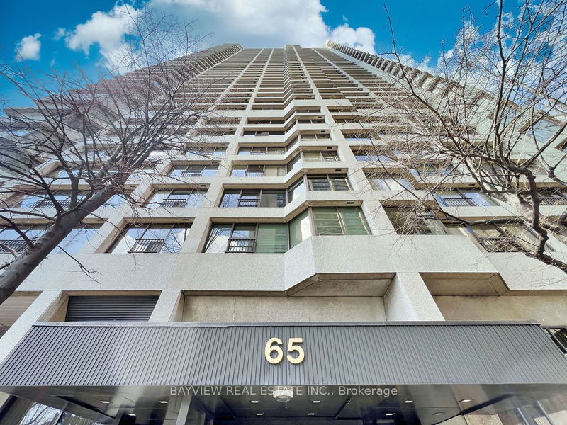 home for sale on 3205-65 Harbour Square