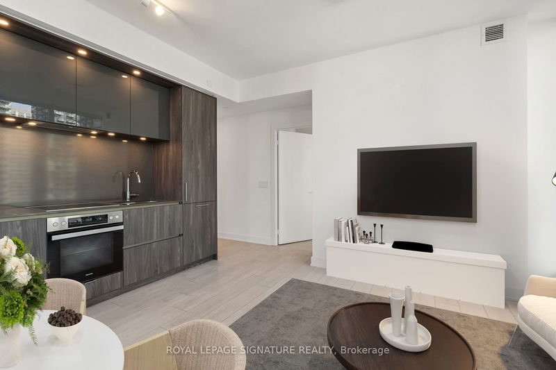 home for lease on 2514-35 Mercer Street