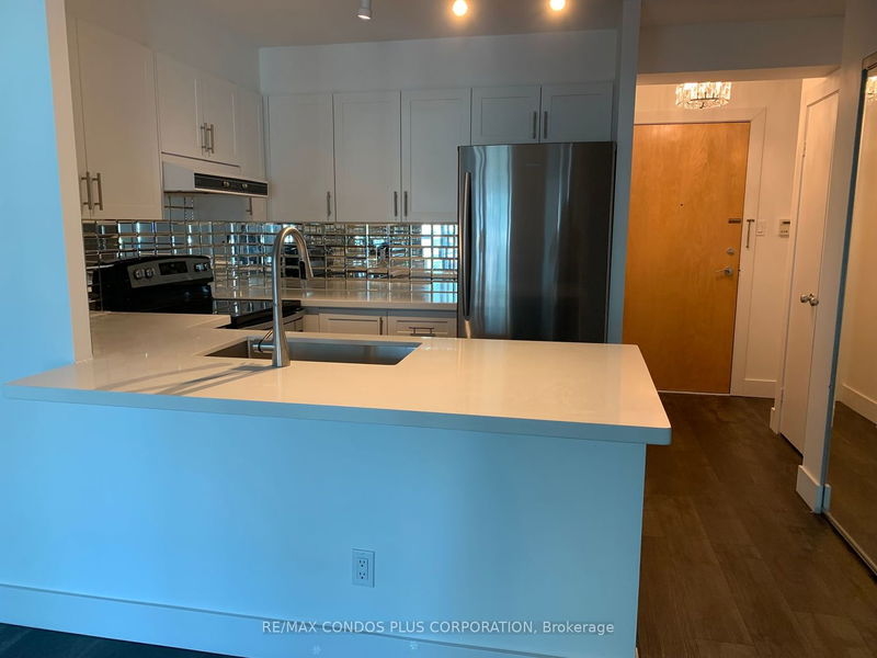 home for lease on 720-600 Queens Quay W