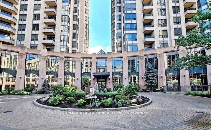 home for lease on 420-15 Northtown Way