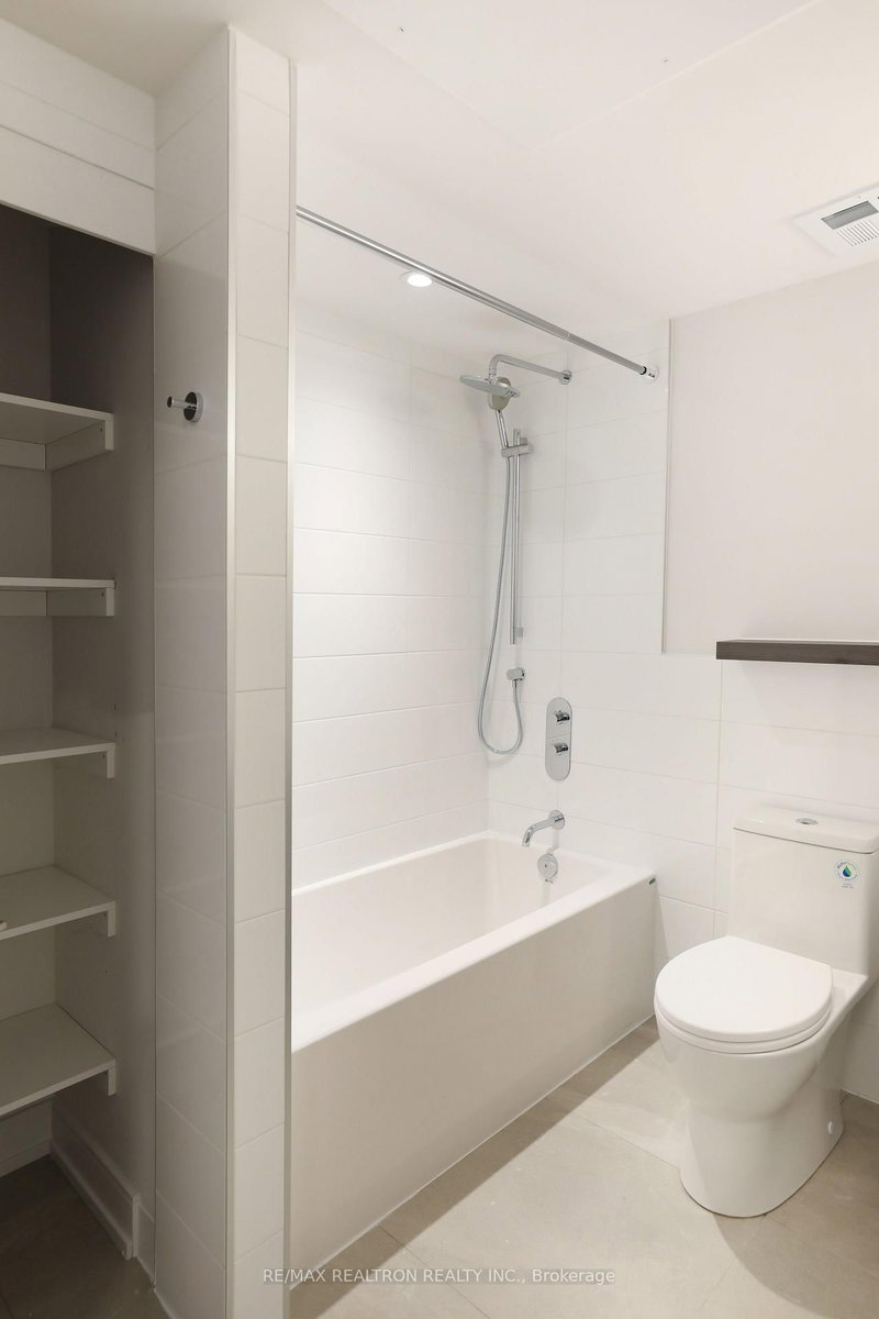 1201 - 2525 Bathurst St, Toronto, M6B 2Y9 | Image 2