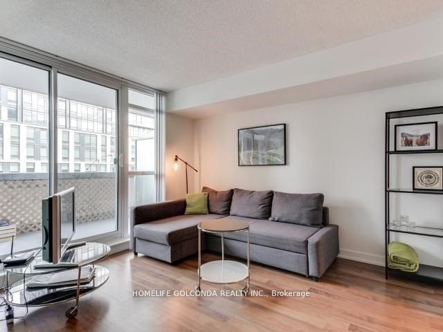 home for lease on 610-85 Queens Wharf Road