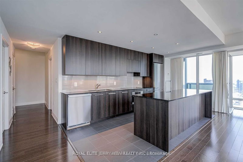 home for lease on 5004-8 The Esplanade Avenue