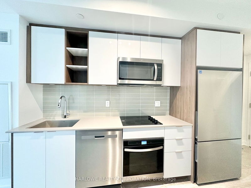 home for lease on 536-543 Richmond Street W