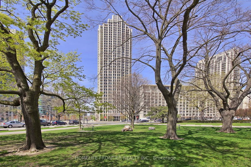 home for lease on 301-628 Fleet Street