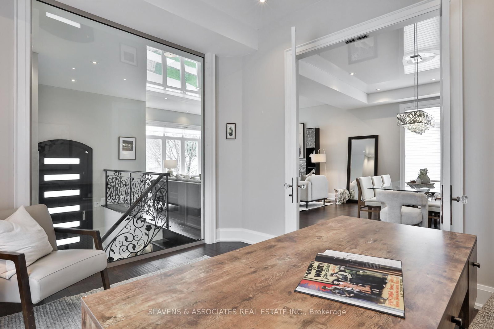 Listing Image 10