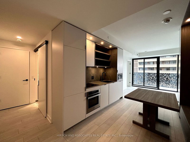 home for lease on 1601-55 Charles Street E