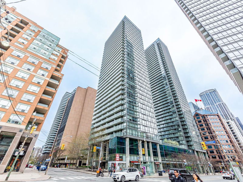 home for lease on 2603-37 Grosvenor Street