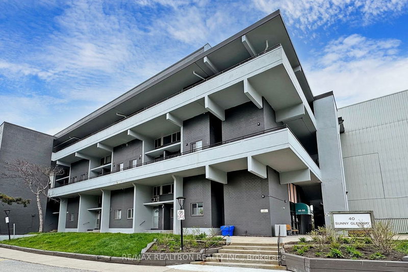 home for sale on 112-50 Sunny Glwy