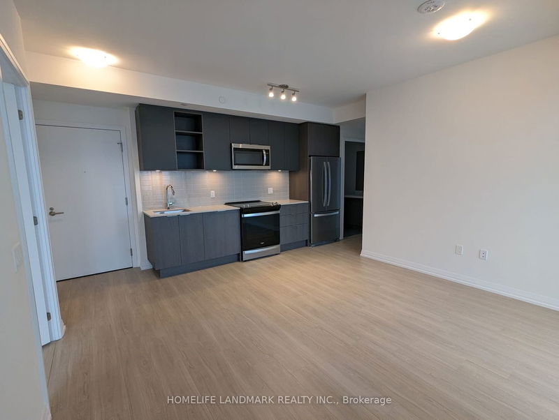 home for lease on 3318-50 Dunfield Avenue