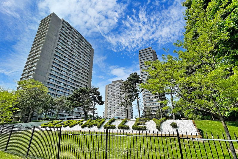 home for sale on 2105-735 Don Mills Road