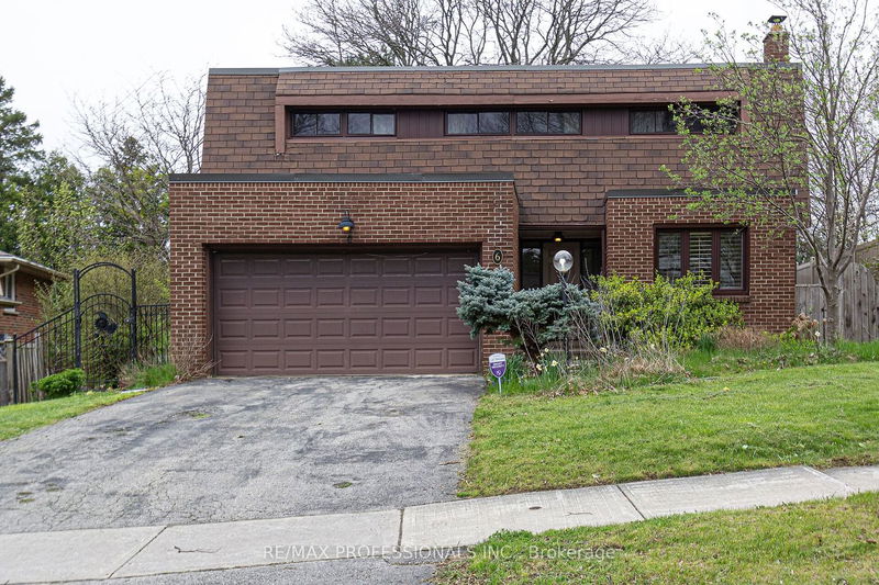 home for sale on 6 Mogul Drive