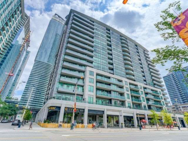home for lease on 323-25 Lower Simcoe Street