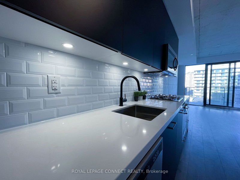 home for lease on 604-55 Ontario Street