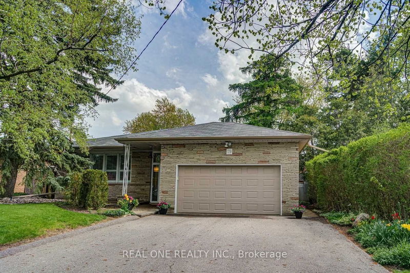 home for lease on 19 Versend Drive