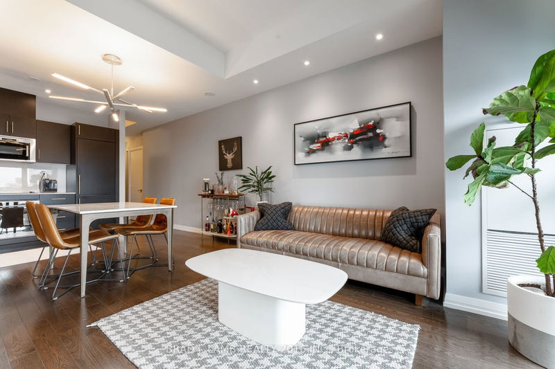 home for lease on 837-460 Adelaide Street E