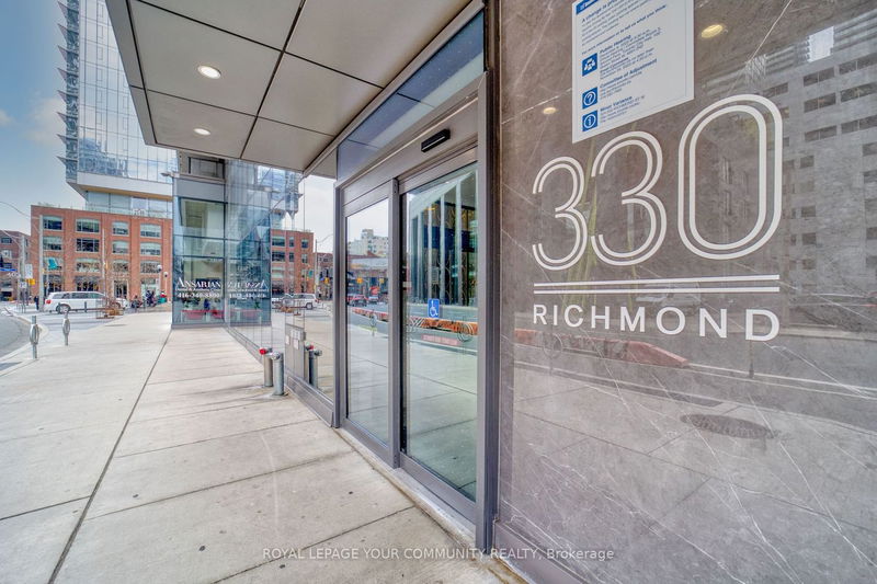  1711 - 330 Richmond St W Toronto, M5V 1X2 | Image 14