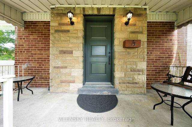 15 Allingham Gardens