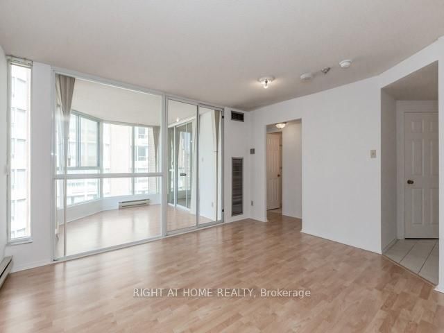 1907 - 55 Centre Ave, Toronto, M5G 2H5 | Image 2