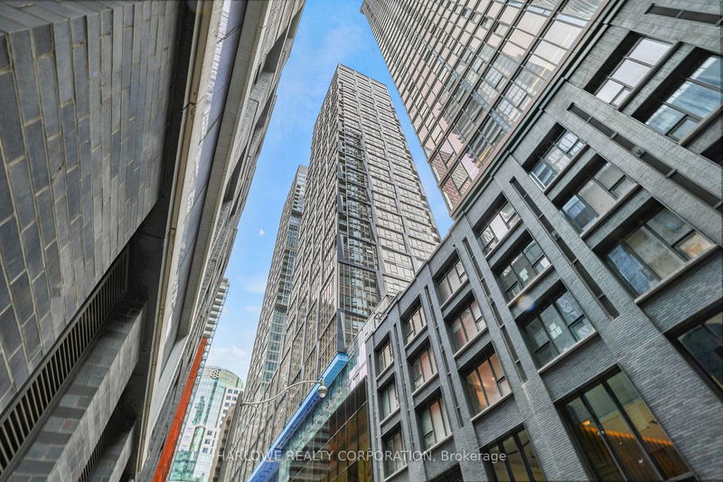 home for sale on 1213-35 Mercer Street
